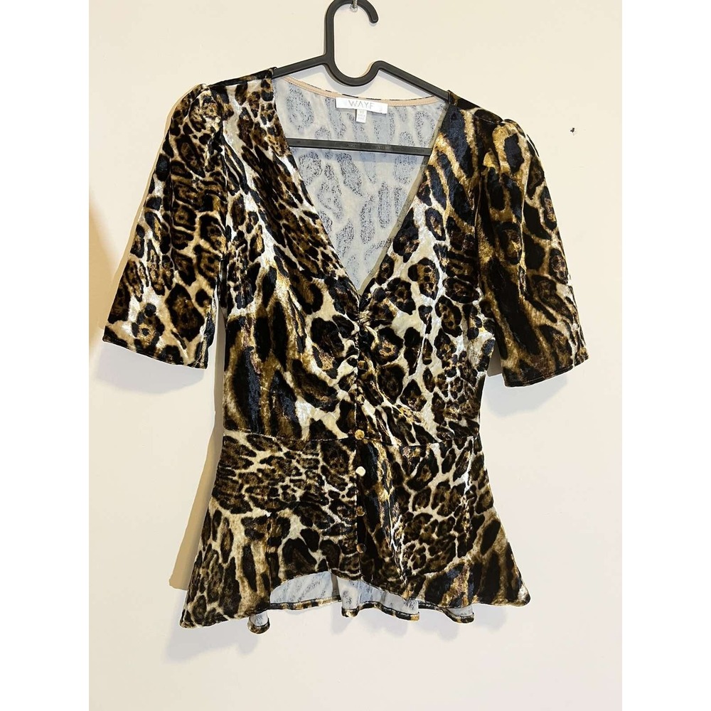 WAYF MAIN Chic trendy women's leopard chiffon blouse Size XS